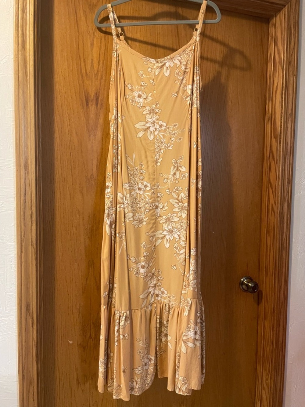 torrid Gold Floral Maxi Dress with White Print and pockets - Picture 3 of 16